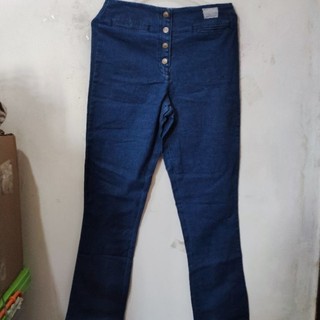 NO 70 - DEFECT CELANA JEANS
