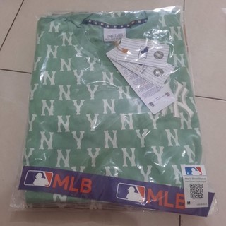 MINT NY L:102