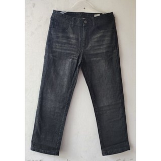 HITAM PANTAI 76