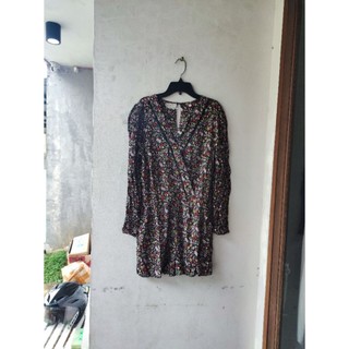 BOL HITAM BUNGA 105