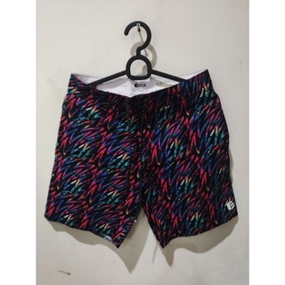 ABSTRAK WARNA 72