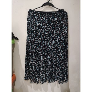 HITAM GELEMBUNG 72