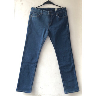 BIRU TUA 82