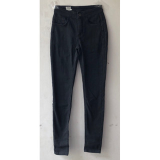 HITAM GINA LP 62